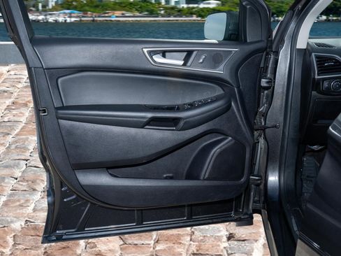 Used 2020 Ford Edge SEL w/ Convenience Package image 31