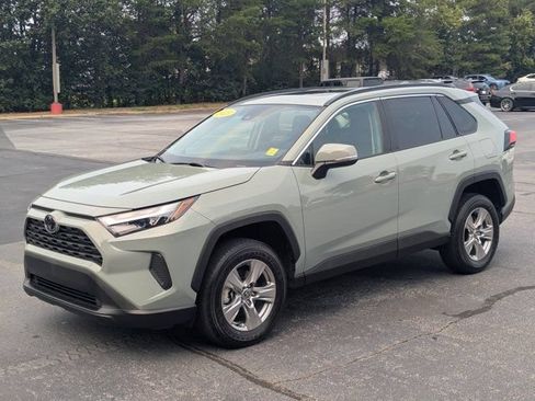 Used 2023 Toyota RAV4 XLE w/ Convenience Package FWD image 3