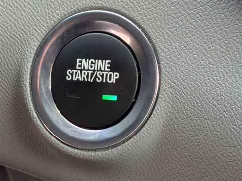 Used 2024 GMC Terrain SLE image 24