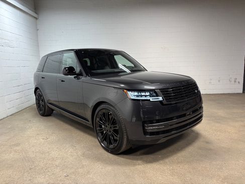 New 2026 Land Rover Range Rover Long Wheelbase SE AWD/4WD image 4