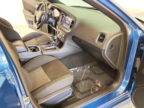 Used 2021 Dodge Charger Scat Pack w/ Dynamics Package RWD image 28