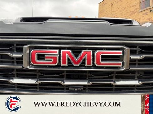 Used 2024 GMC Sierra 2500 AT4 w/ Technology Package image 26