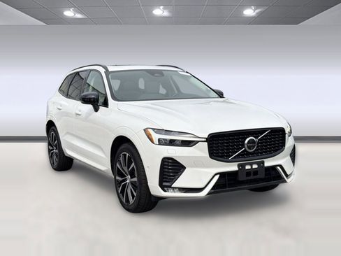 Certified 2024 Volvo XC60 B5 Ultimate image 7