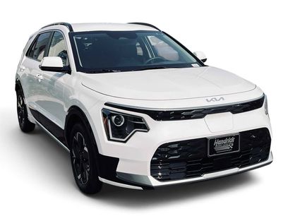 Certified 2024 Kia Niro Wind w/ Wind Preserve Package