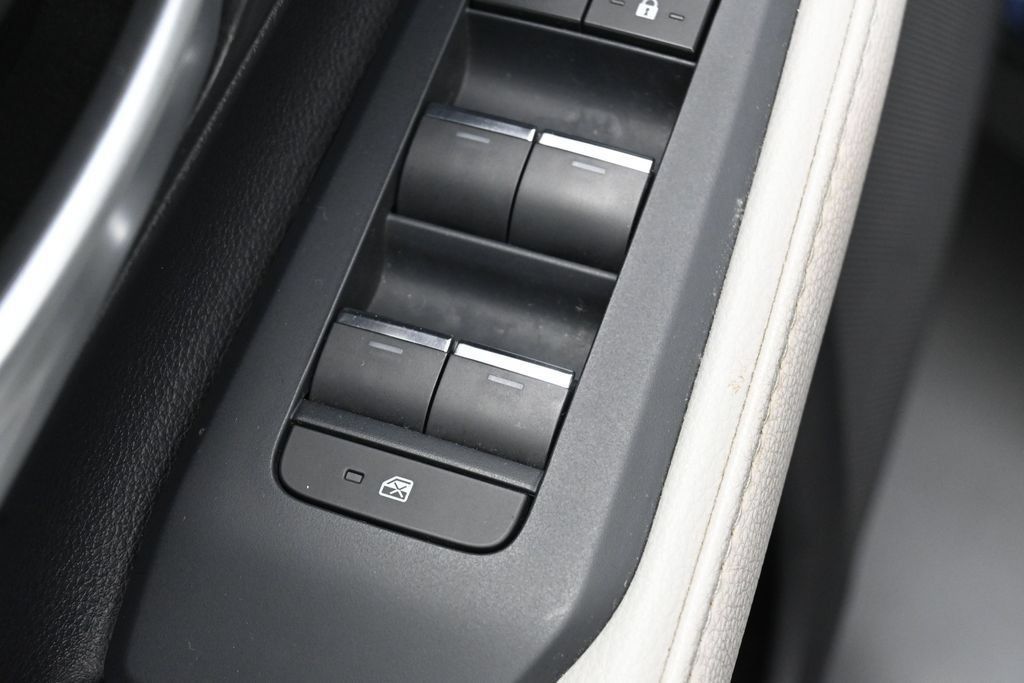 Certified 2024 Toyota Grand Highlander AWD image 13