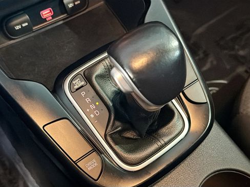 Used 2020 Kia Soul X-Line FWD image 23