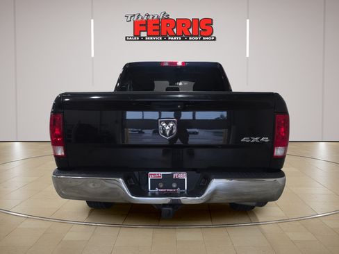 Used 2017 RAM 1500 ST w/ SXT Appearance Group AWD/4WD image 4