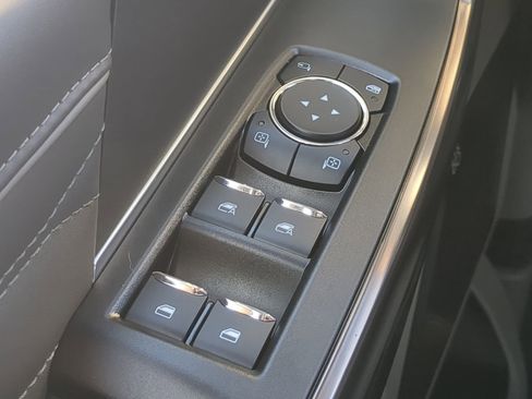 Certified 2025 Ford F150 Platinum w/ Equipment Group 703A Plus image 23