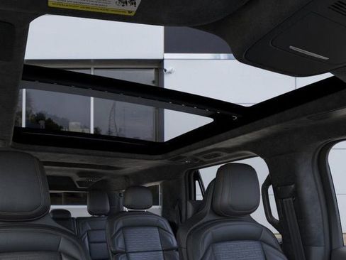 New 2025 Lincoln Navigator L Black Label image 22