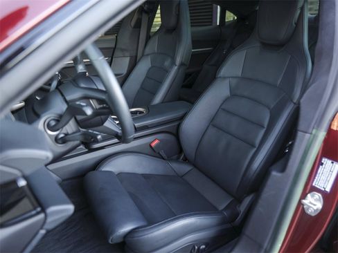 Certified 2022 Porsche Taycan Turbo image 5