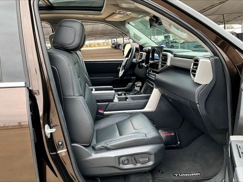 Used 2023 Toyota Tundra Limited image 9