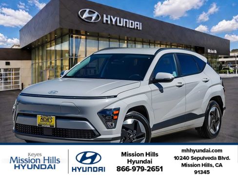 Certified 2024 Hyundai Kona SEL FWD image 1