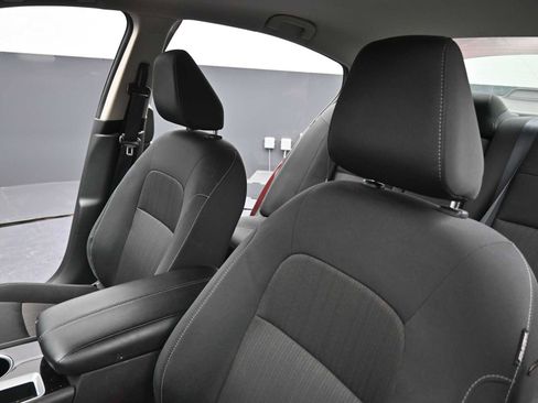 Used 2024 Nissan Altima 2.5 SV image 16