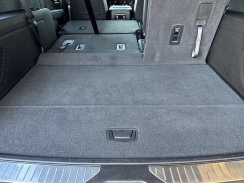Certified 2026 Chevrolet Suburban RST RWD image 17