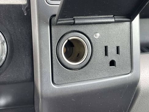 Used 2019 Ford F150 XLT w/ Equipment Group 302A Luxury AWD/4WD image 32