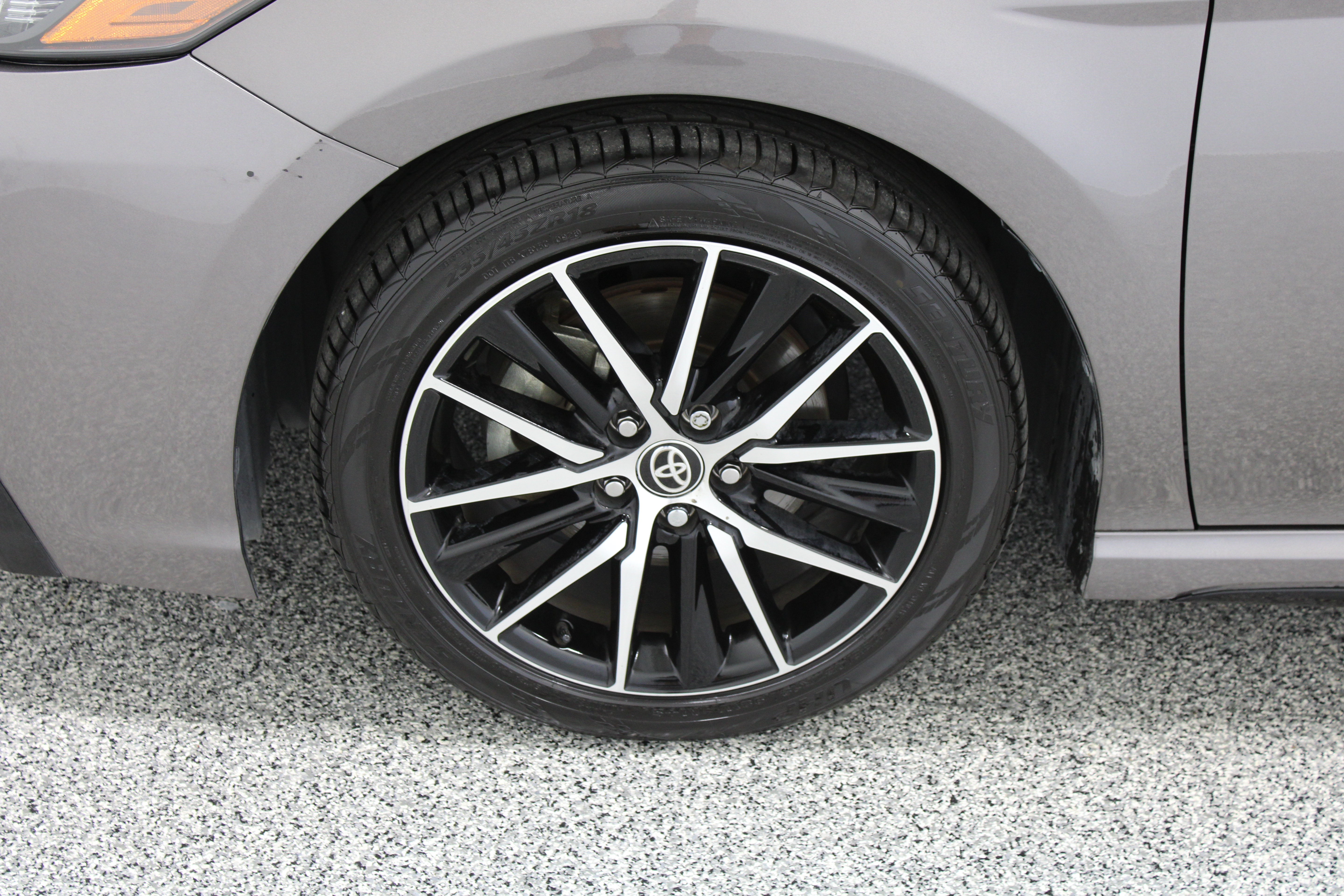 Used 2024 Toyota Camry SE w/ Convenience Package FWD image 11