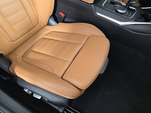 Used 2021 BMW 330i xDrive Sedan w/ Convenience Package image 17