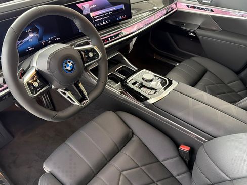 New 2026 BMW i7 eDrive50 w/ M Sport Package RWD image 4