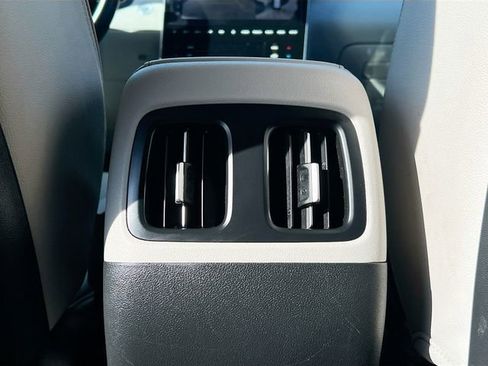 Used 2024 Hyundai Tucson Limited image 27