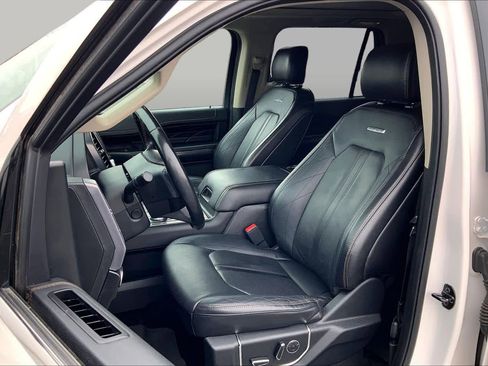 Used 2019 Ford Expedition Max Platinum AWD/4WD image 8