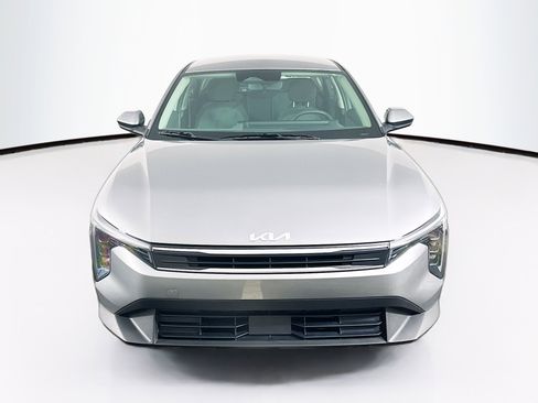 Used 2025 Kia K4 FWD image 2
