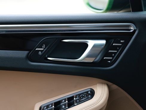 Used 2020 Porsche Macan image 49