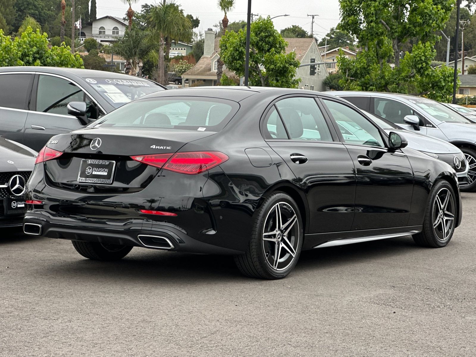 Used 2025 Mercedes-Benz C 300 4MATIC Sedan image 3