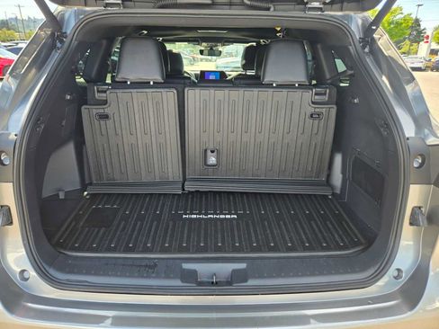Certified 2026 Toyota Highlander XSE AWD/4WD image 14