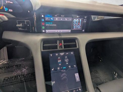 Used 2023 Porsche Taycan w/ Premium Package image 20