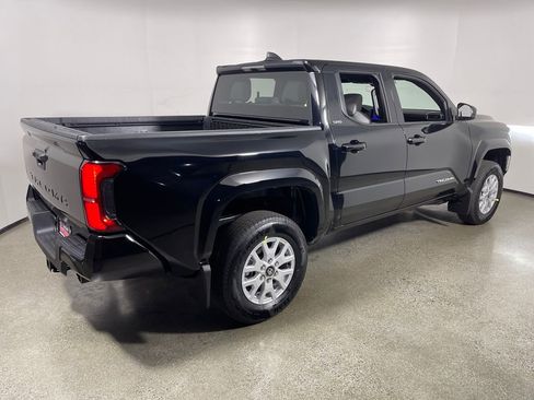 New 2025 Toyota Tacoma SR5 image 3