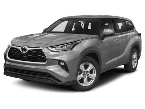 Used 2021 Toyota Highlander LE AWD/4WD image 1