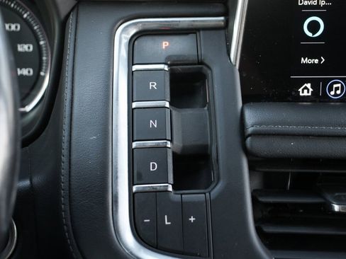 Used 2021 Chevrolet Suburban LS w/ Driver Alert Package image 29