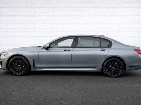 Used 2022 BMW 750i xDrive w/ Executive Package image 10