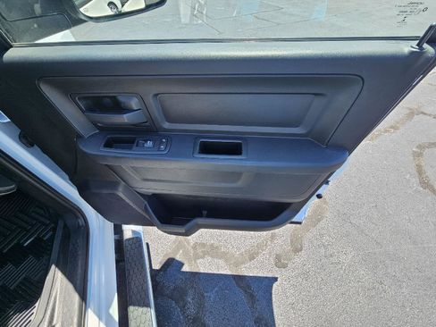 Used 2015 RAM 2500 Tradesman w/ Chrome Appearance Group AWD/4WD image 32