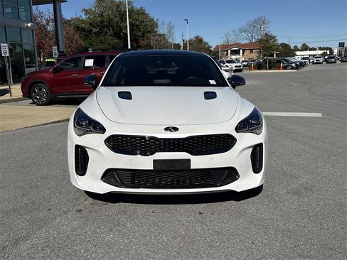 Used 2020 Kia Stinger GT1 image 4