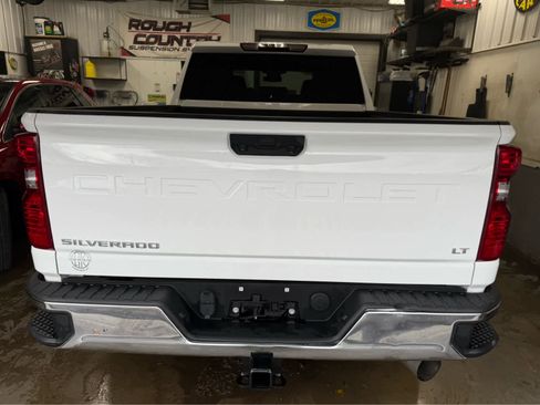 Used 2024 Chevrolet Silverado 2500 LT image 6