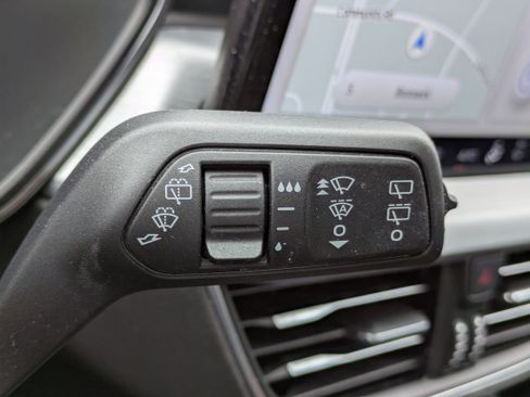 Used 2024 Ford Escape Platinum w/ Premium Technology Package FWD image 28
