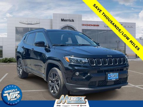 Used 2025 Jeep Compass Limited w/ Sun & Sound Group AWD/4WD image 1