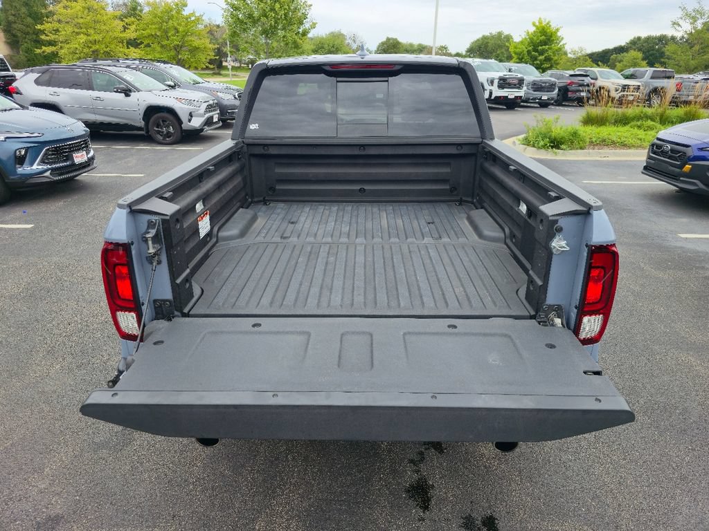 Used 2025 Honda Ridgeline Black Edition image 24