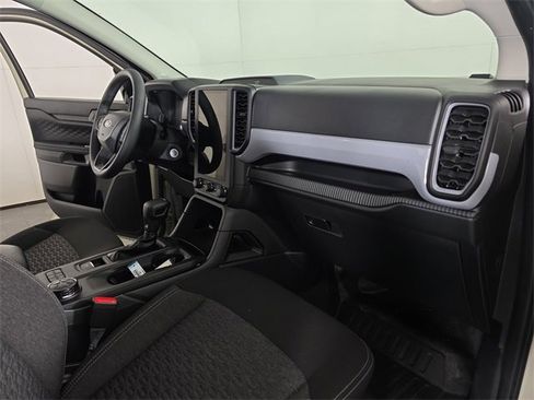 Used 2025 Ford Ranger XL image 19