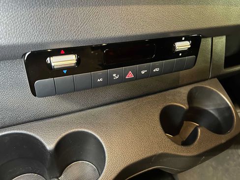 Used 2026 Mercedes-Benz Sprinter 2500 image 34