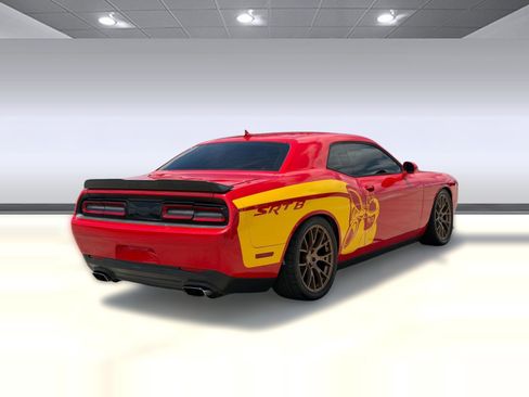 Used 2015 Dodge Challenger R/T Scat Pack RWD image 9