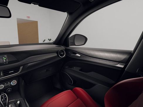 New 2026 Alfa Romeo Stelvio Sprint w/ Convenience Package image 21