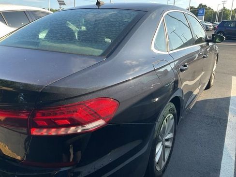 Used 2020 Volkswagen Passat 2.0T SE FWD image 9