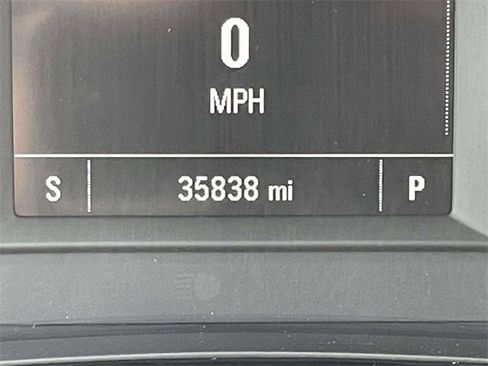 Used 2024 Chevrolet Trax RS w/ Driver Confidence Package image 23