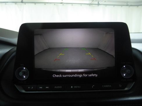 Used 2022 Nissan Rogue SV w/ SV Premium Package FWD image 15