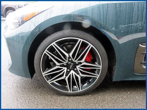 Used 2022 Kia Stinger GT1 AWD/4WD image 2