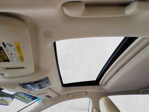 Used 2018 Lexus RX 350L Luxury image 16