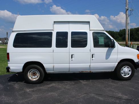 Used 2007 Ford E-250 and Econoline 250 RWD image 21
