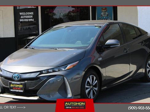 Used 2018 Toyota Prius Prime Premium w/ Carpet Mat Package FWD image 1